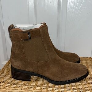 GENTLE SOULS BY KENNETH COLE Best Buckle Chelsea boots Size 11